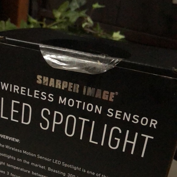 NEW Sharper Image Wireless Motion Sensor LED Spotlight-300 Lumens-Black - Picture 8 of 16